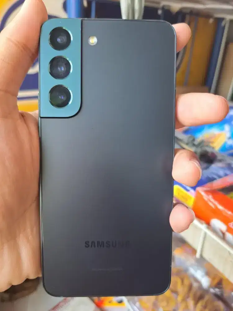 Samsung S22 8/256 turun spek