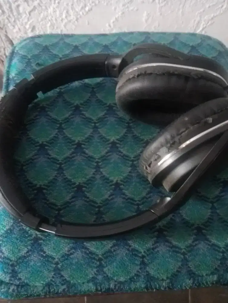 Headset bluetooth