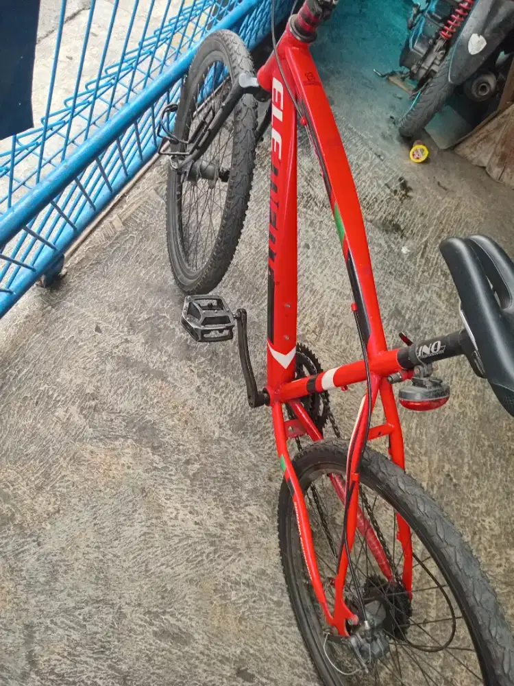 Elemen ukuran 24x175 gigi 3x7 speed