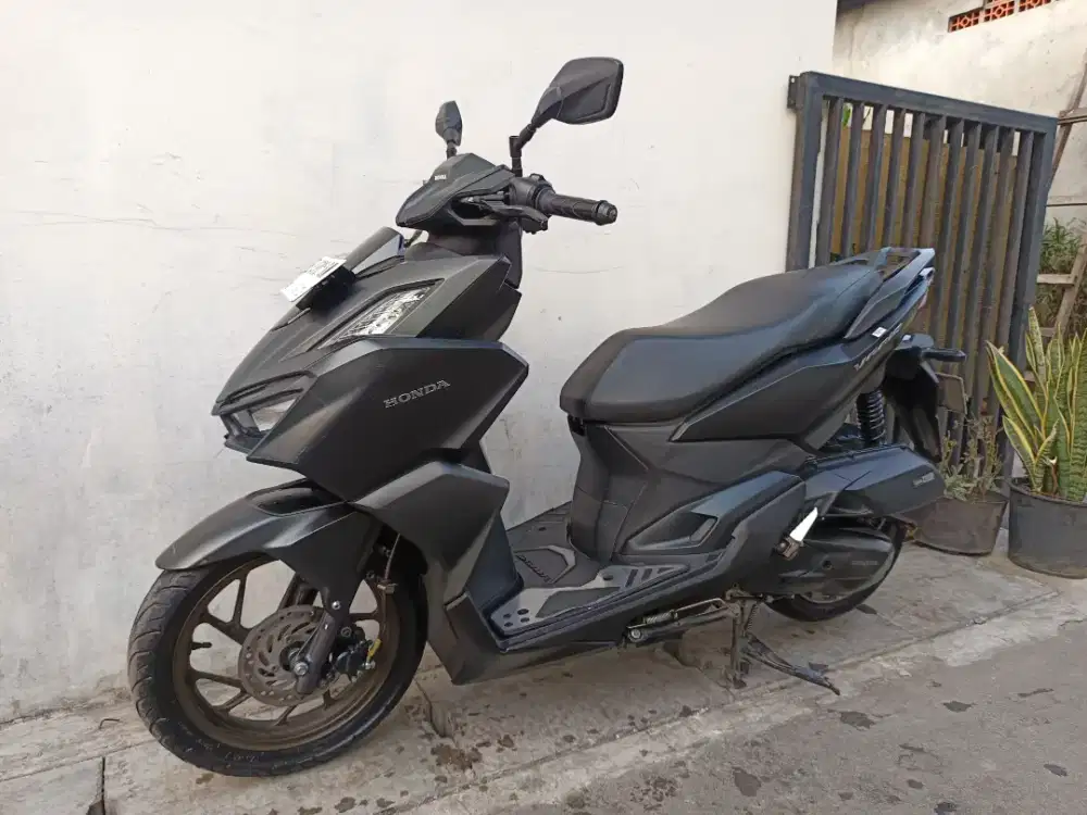 Honda vario 160 cbs 2023 lengkap bagus