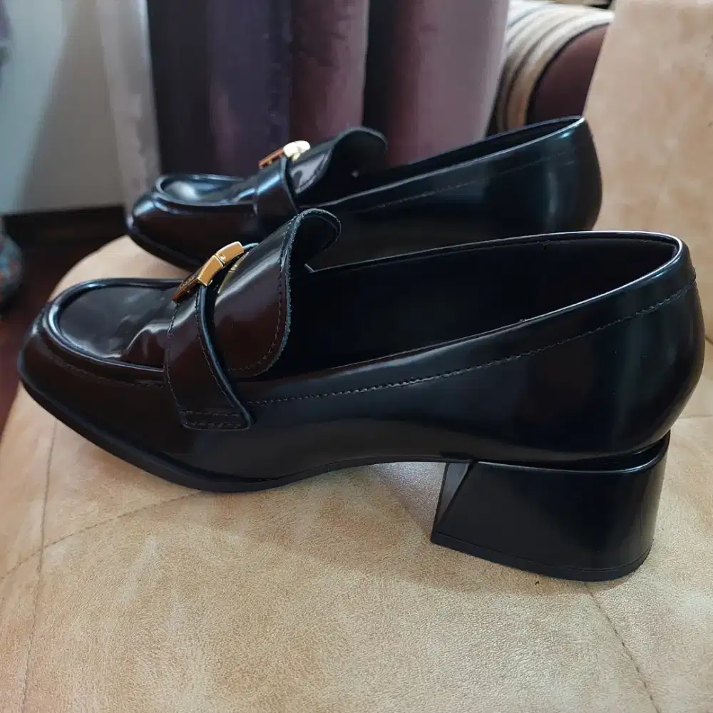 [Second] Pedro Jatte Leather Heel Loafers – Black