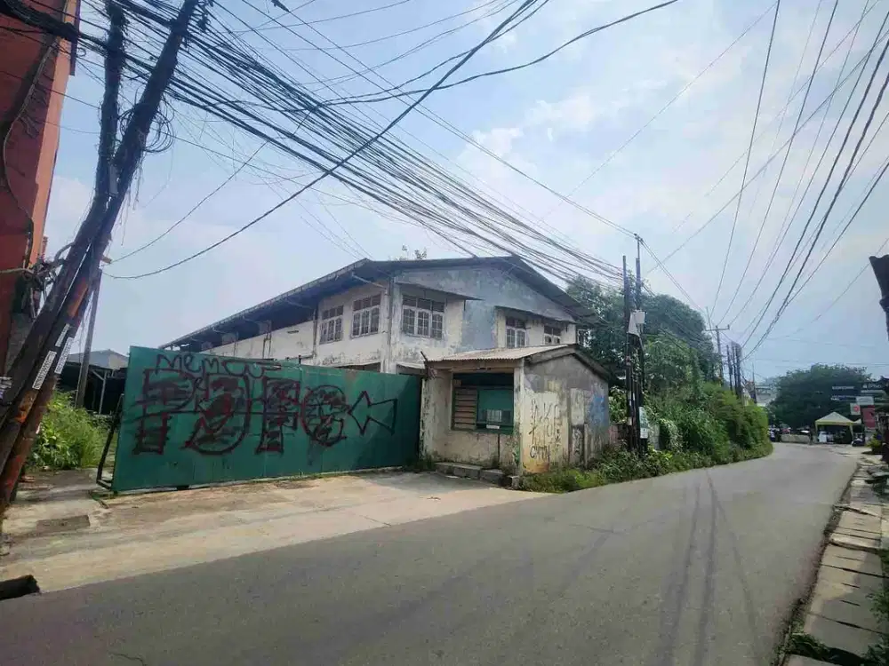 Di jual murah gudang pinggir jalan dekat ke gerbang tol