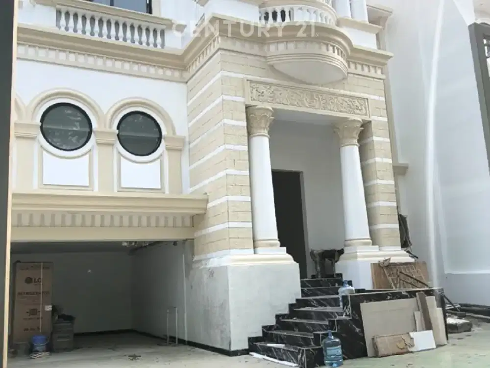 Rumah Mewah 2.5lt PIK Mediteranian Boulevard