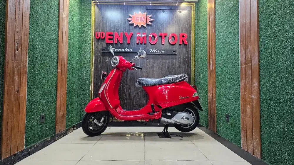 UD ENY MOTOR - Piaggio Vespa LX thn 2023