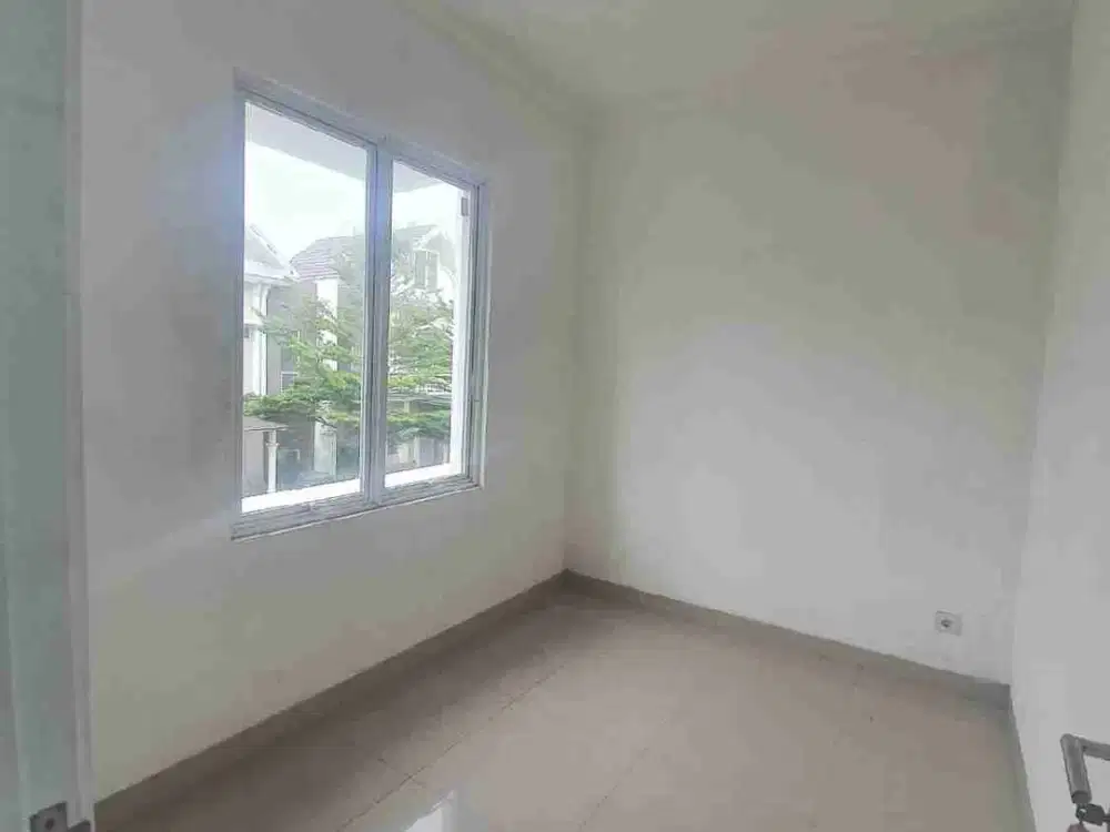 Murah nih Rumah 2 lantai lebar 8 Cluster Thames JGC siap huni bisa KPR
