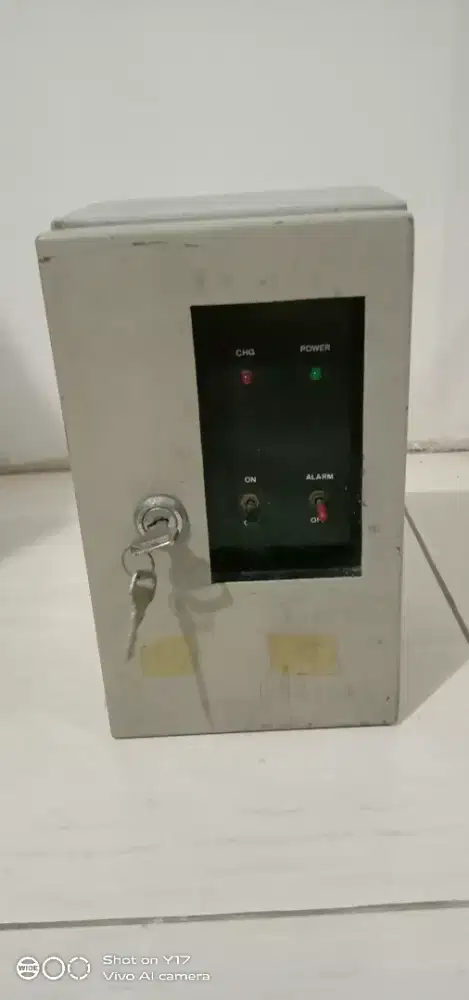 Alat/control box untuk aktifkan alarm kebakaran ruangan