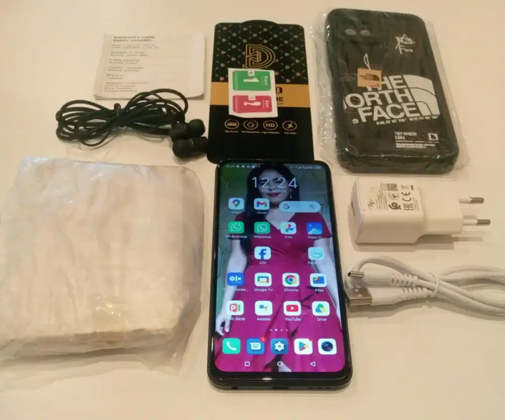 Itel S23 (2024)
Ram 12gb (8gb+4gb) Rom 128gb
Black Edition