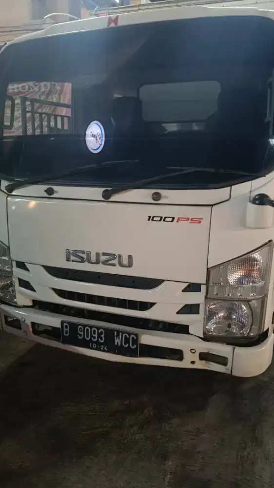 Izusu 100 PS alumunium Box th 2018, diesel,