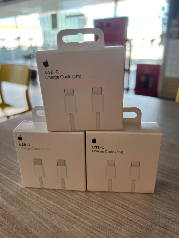 KABEL CHARGER IPHONE C TO C ORIGINAL – NEW dan SEALED