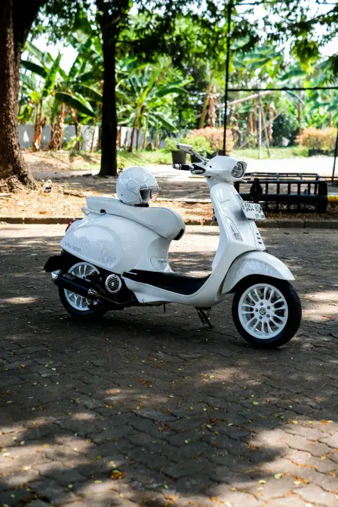 PIAGGIO VESPA SPRINT JUSTIN BIEBER LIMITED EDITION 2022 TERMURAH