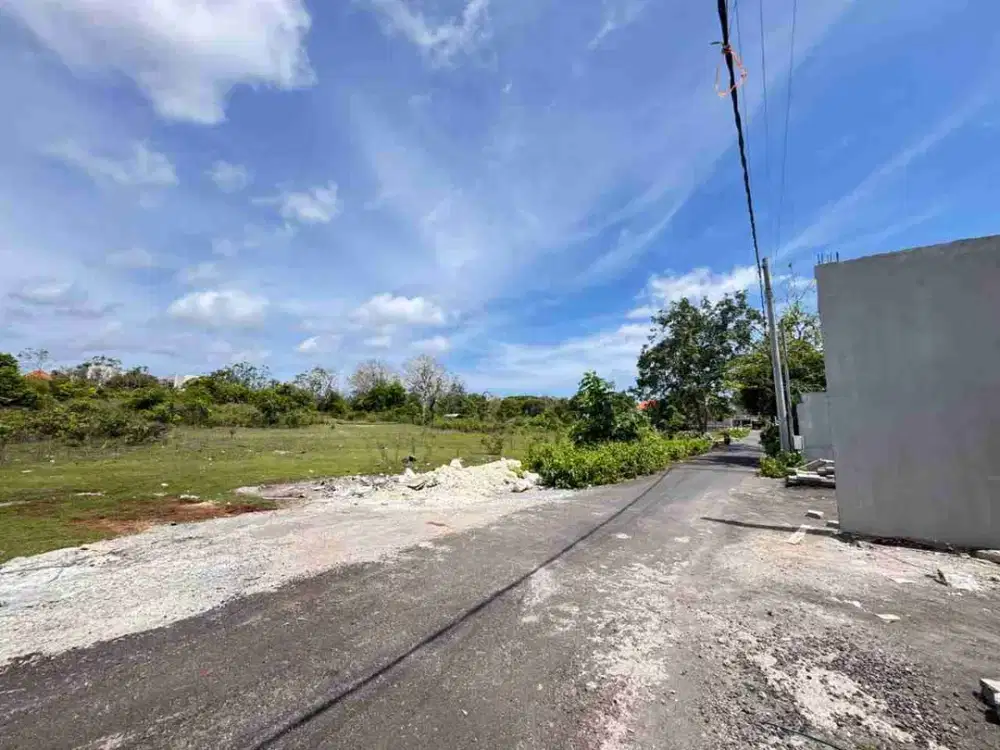 Tanah bagus dekat dengan pantai sangat cocok untuk di bangun hunian/ villa dll