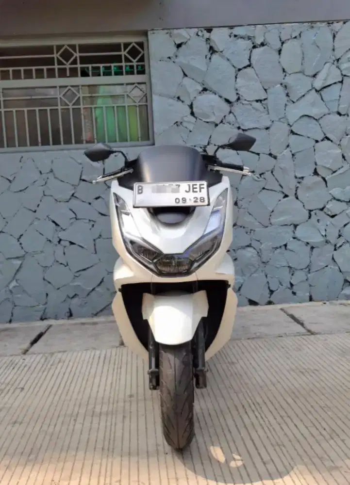 Di jual cepat Honda PCX 160 cbs tahun 2023