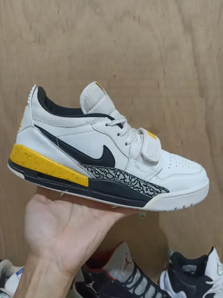 SEPATU NIKE AIR JORDAN LEGACY 312 SIZE 44