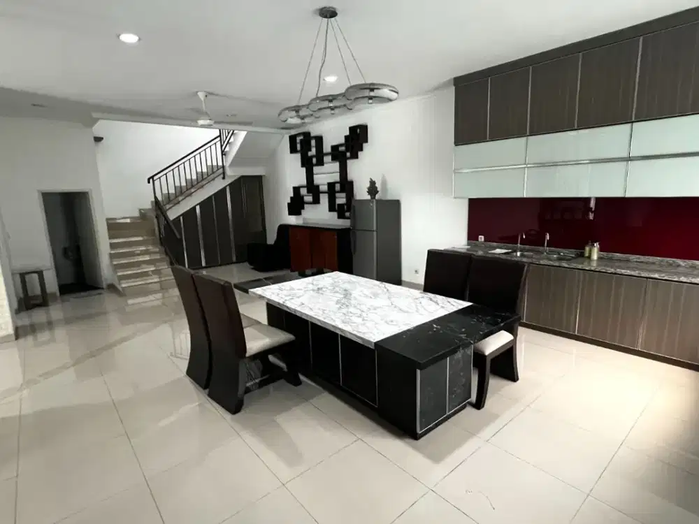DIJUAL RUMAH FULL FURNISH CLUSTER FIORE FORESTA BSD