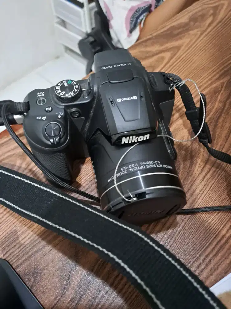 DSLR Nikon Coollpix B700
