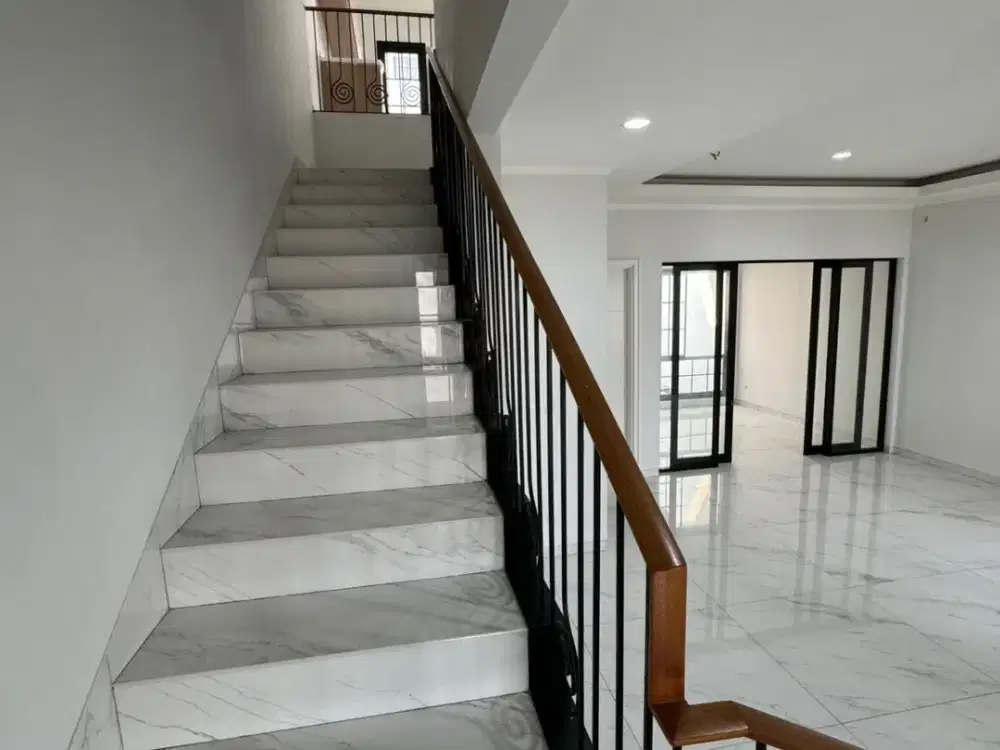 DIJUAL Rumah 3 Lantai Turun Harga di Sutera Winona Alam Sutera | Tersewa hingga 2027