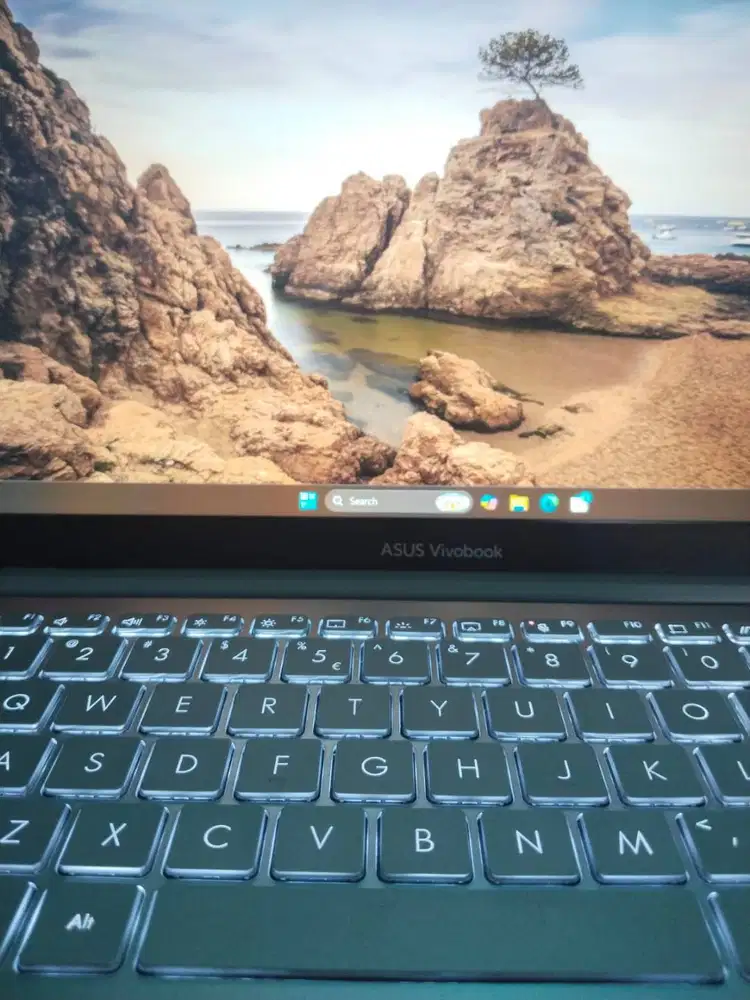 ASUS Vivobook Go 14 (E1404FA) - Ryzen 5 7000 Series / Mulus Like New