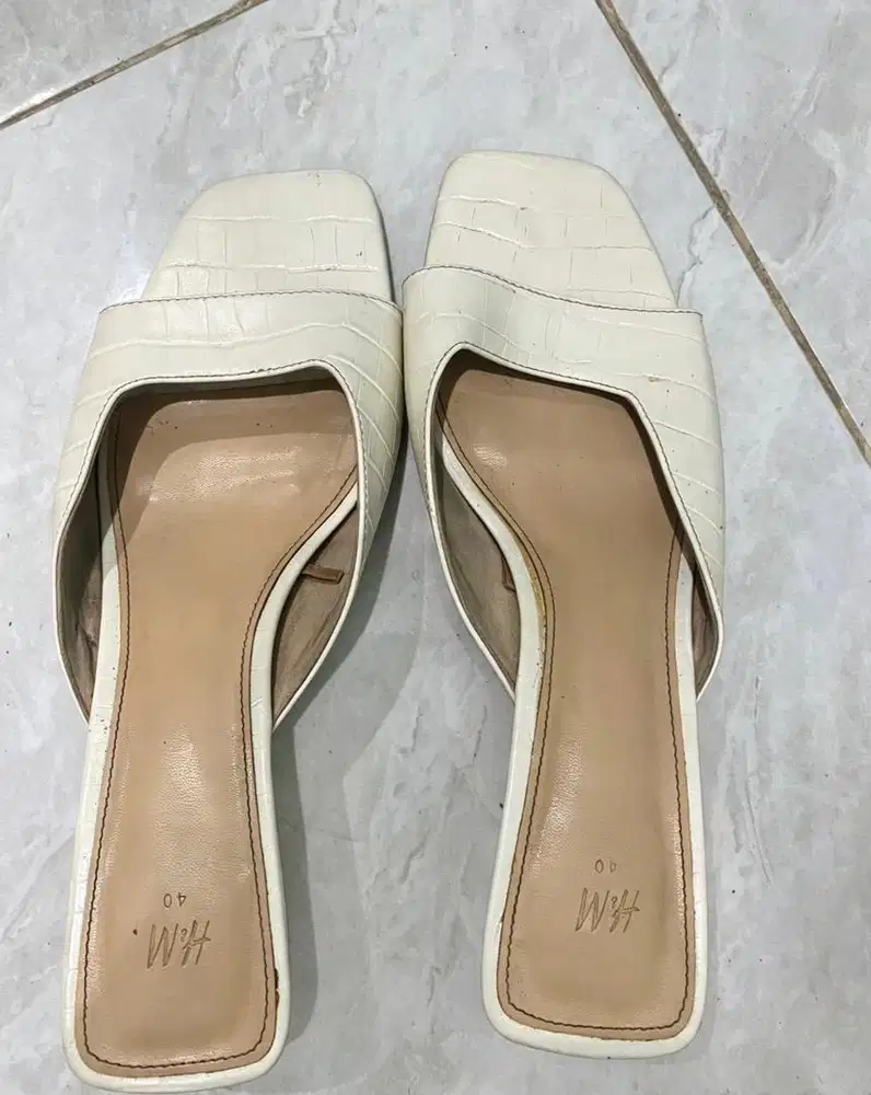 Sandal hak 3 cm