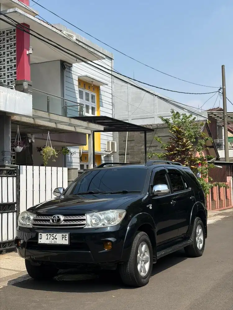 TOYOTA FORTUNER G LUX 2.7 AT matic 2010