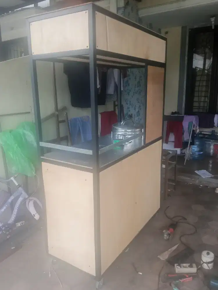 Gerobak usaha multifungsi