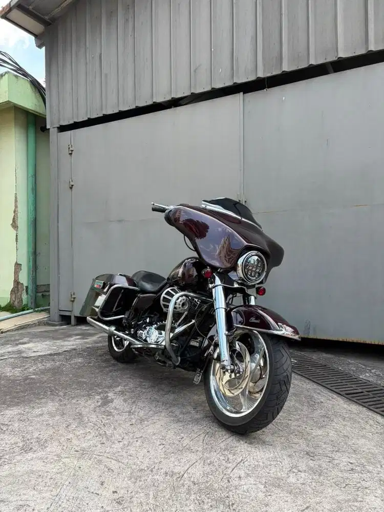 Harley davidson electra look street glide