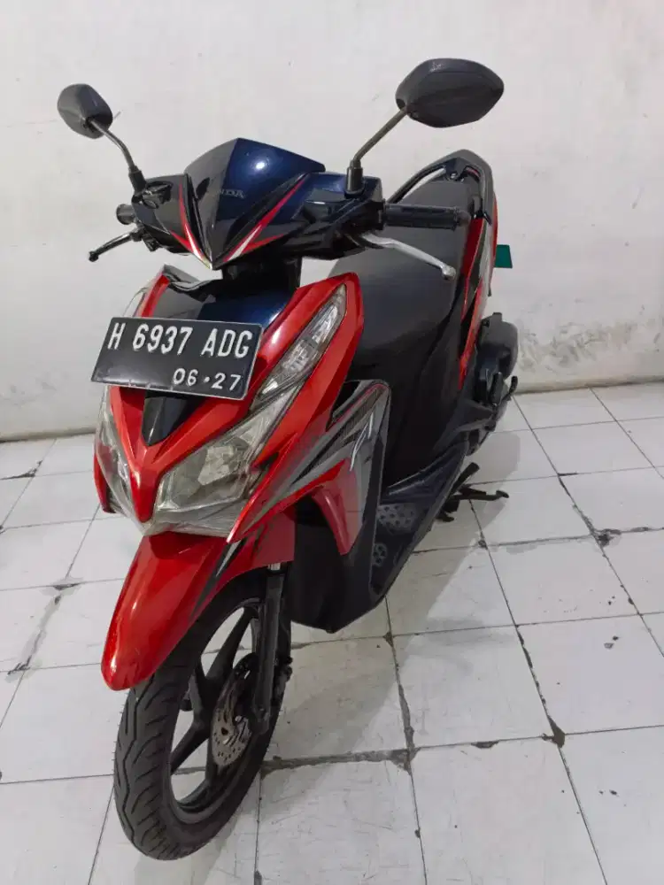 vario 125 thn 2012 merah
