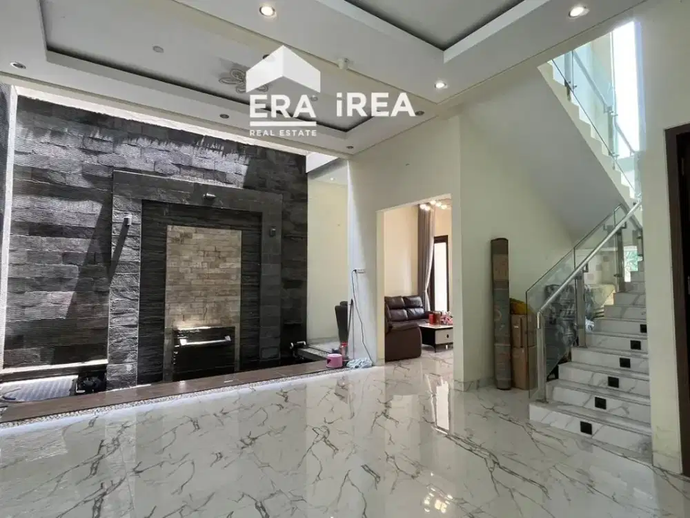 DIJUAL RUMAH MEWAH DI SOLO KADIPIRO DEKAT TAMAN JAYA WIJAYA