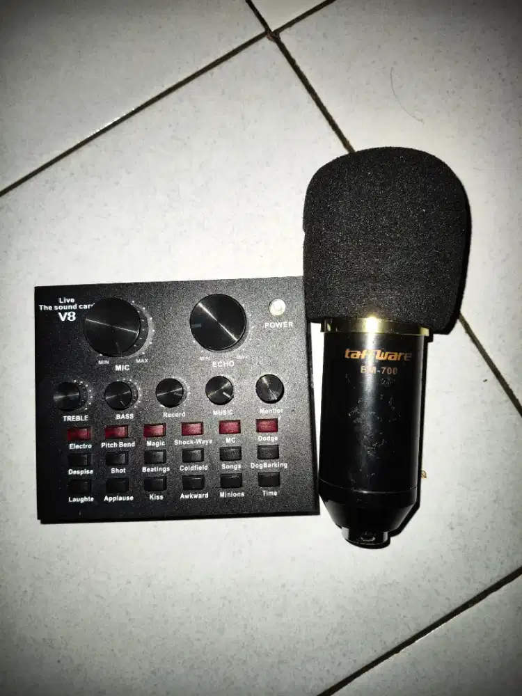 Dijual Mic Taffware dan Soundcard V8