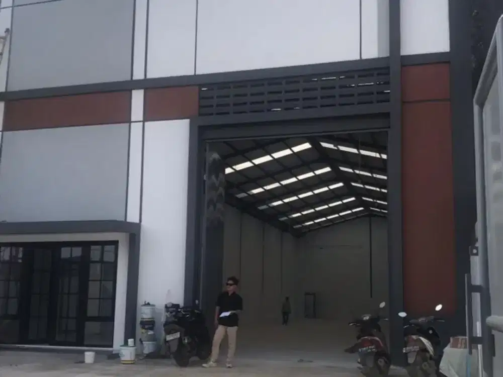 Gudang Baru di Laksana - Luas & Siap Operasional!