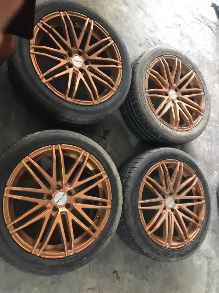 Jual murah velg ring 20 + ban  ukuran ban 245/45 rata body