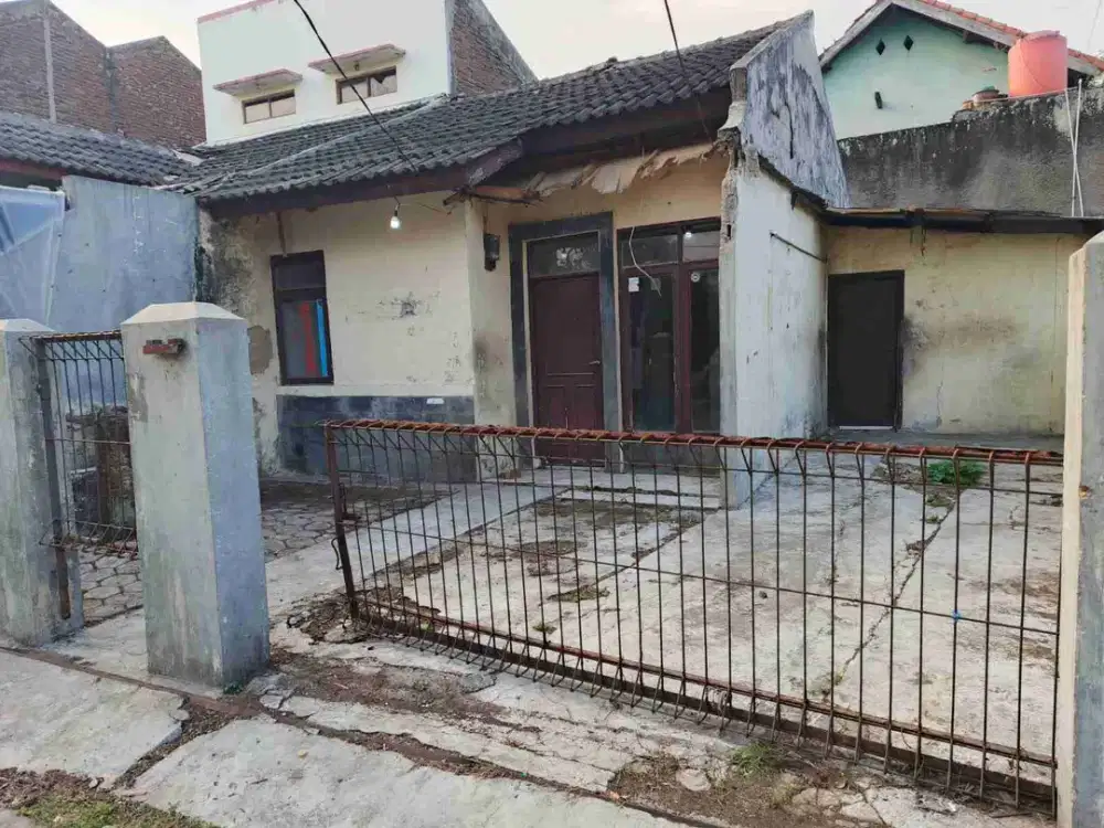 tanah murah bonus rumah tua komplek gbi bojongsoang