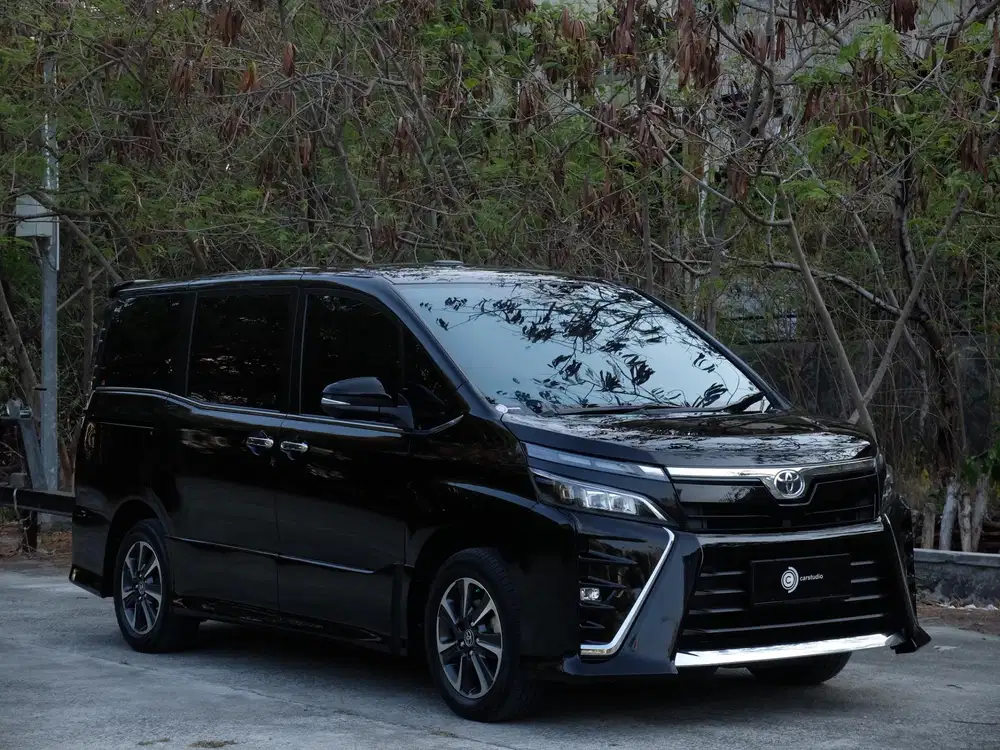 [ Kilometer Rendah] Toyota Voxy 2021