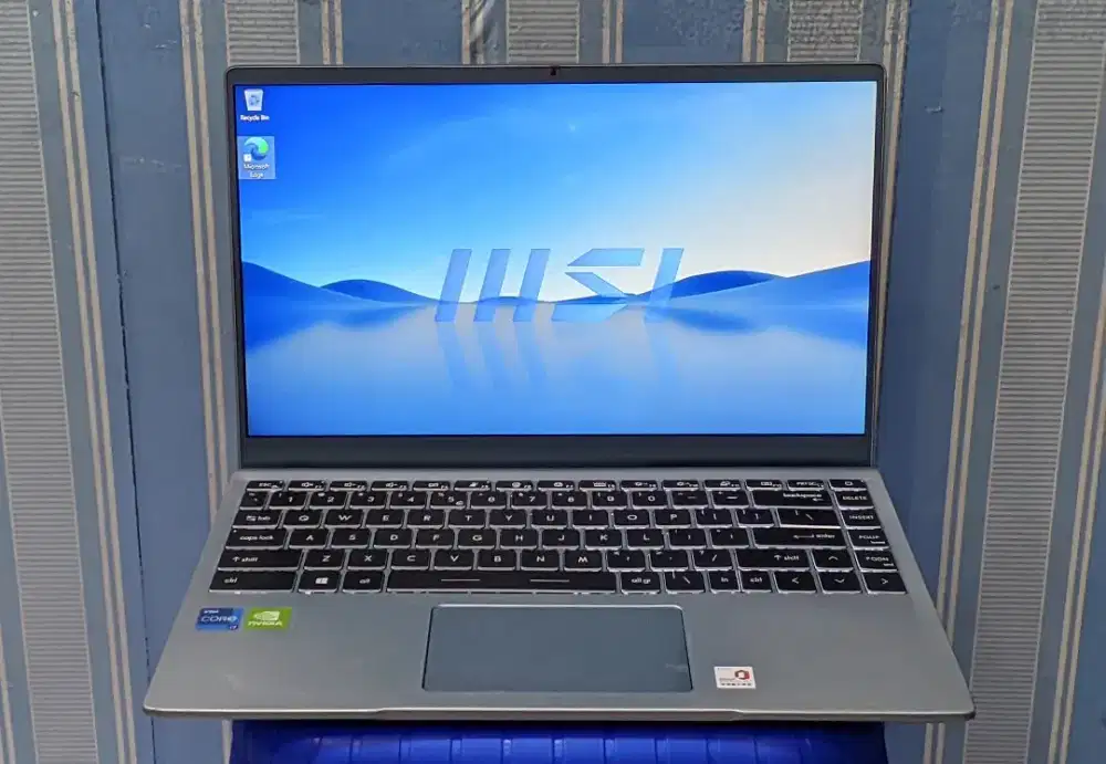 Multitasking MSI MS-14D2 core i7 gen 11 Dual Vga ram 16gb