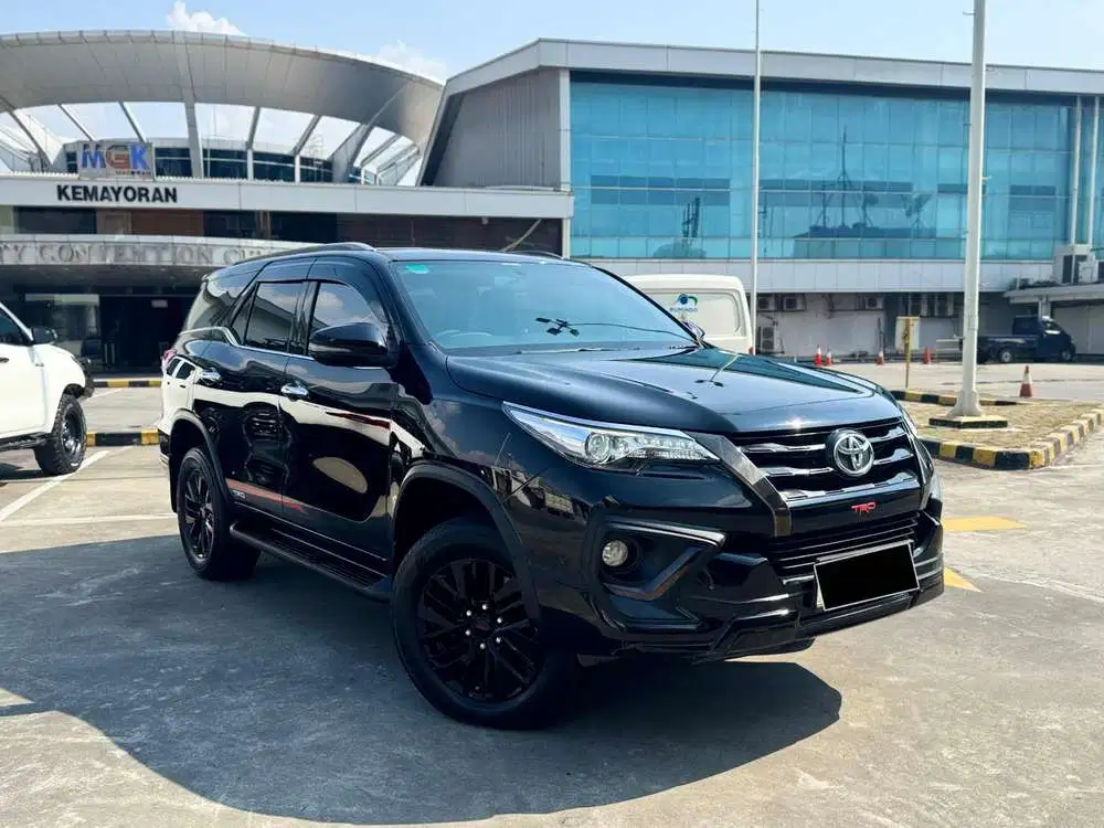 Toyota Fortuner trd 2.4 AT 2020 Diesel Automatic