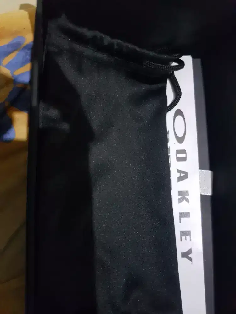 Softcase kacamata oakley