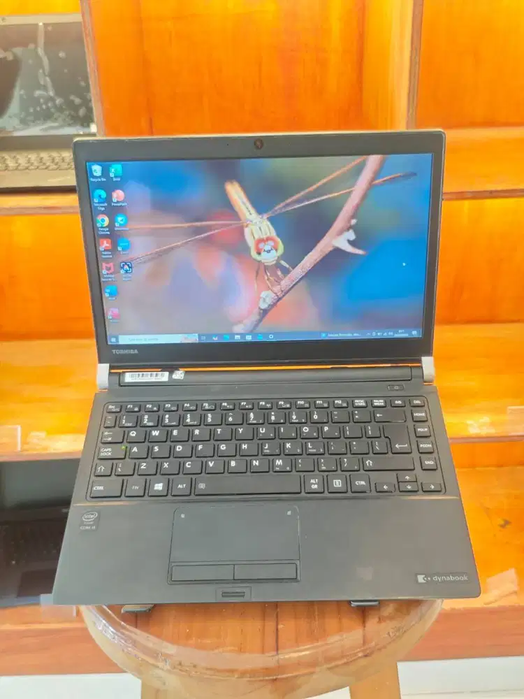 TOSHIBA DYNABOOK R73 i3 Gen 6 SSD 128GB RAM 8GB – Windows 10 Pro