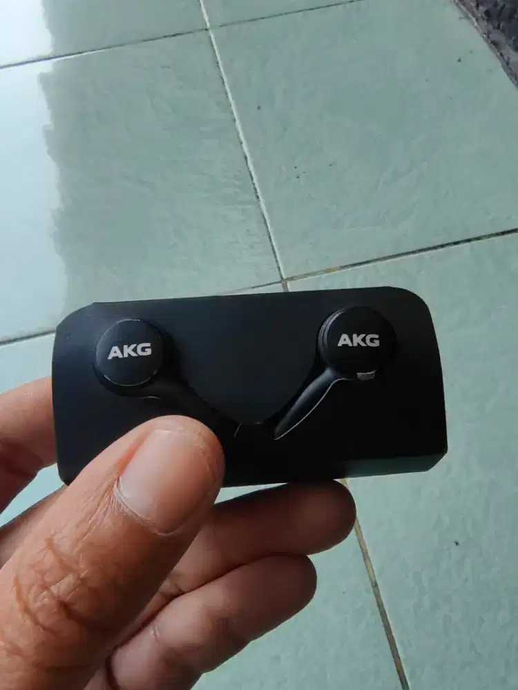 AKG earphone ori cabutan