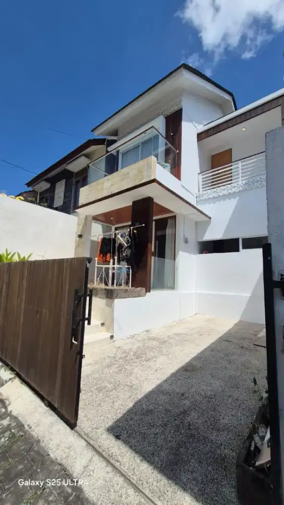 TUKANG KEBERSIHAN