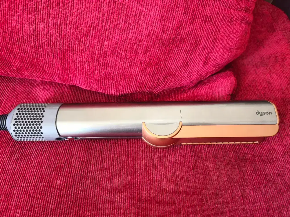 Catokan Rambut Premium
 Dyson Corrale Original - Like New