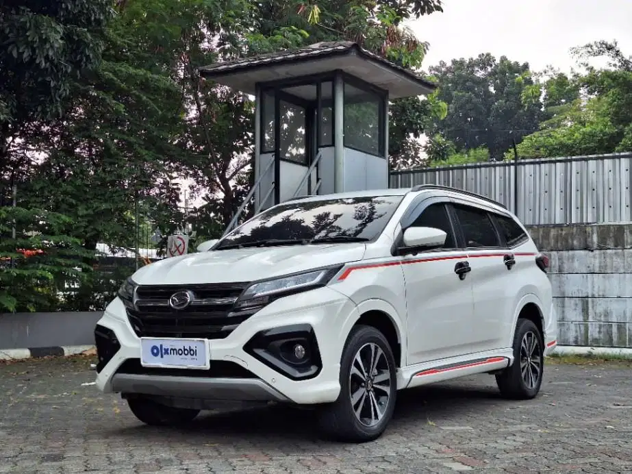 KM Rendah - Daihatsu Terios 1.5 R Custom Bensin-AT 2021