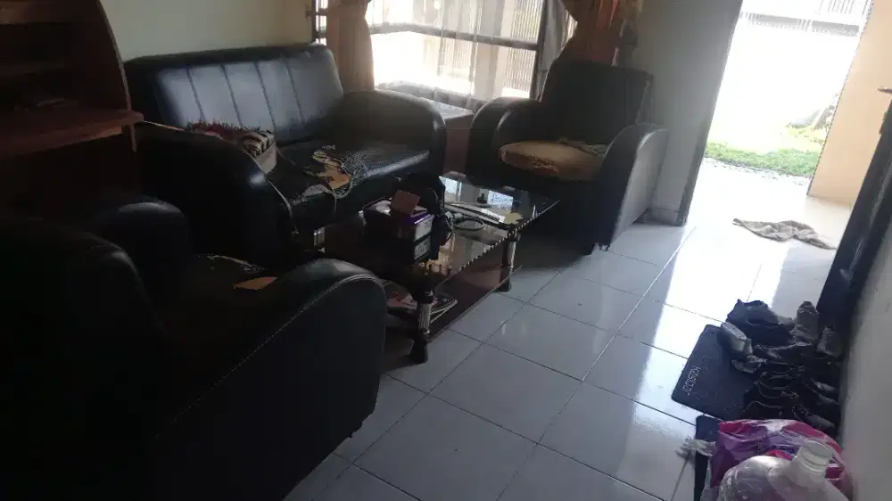 Dijual sofa dua satu satu