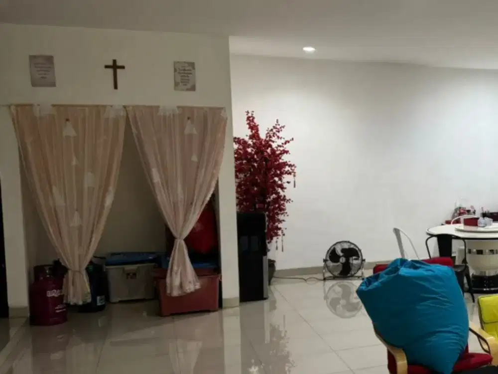 Rumah Golf Lake Residence Hadap Tenggara, Boulevard, Jalan Lebar!