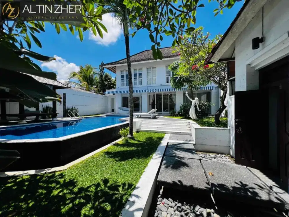 For sale villa Mediteranian full furnished lokasi bumbak umalas