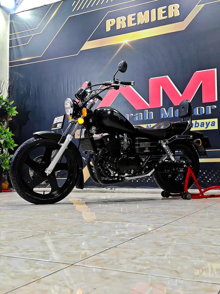 Benelli PE 250cc 2cilider odo.3rb th.2024 karbu.Anugerah motor rungkut