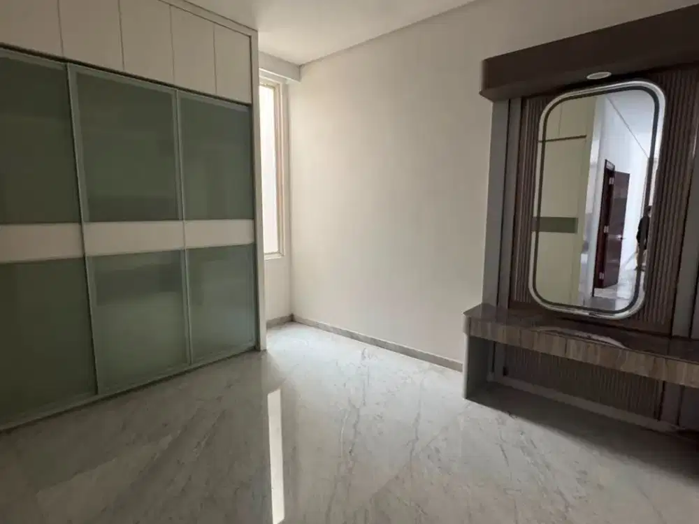 Rumah Graha Family , Baru Renov Lantai Marmer , Semi Furnish Interior