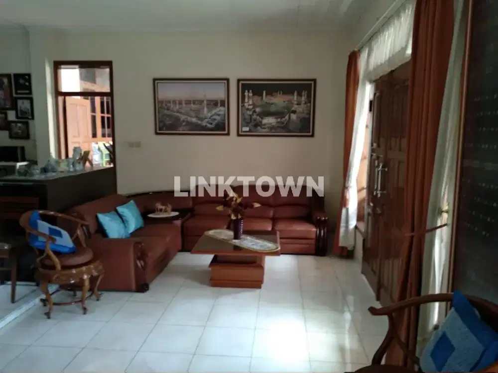 DIJUAL CEPAT RUMAH DIBAWAH PASARAN SIAP HUNI SEMI FURNISH BANDUNG