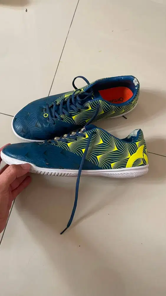 Sepatu Futsal Ortuseight Size 43