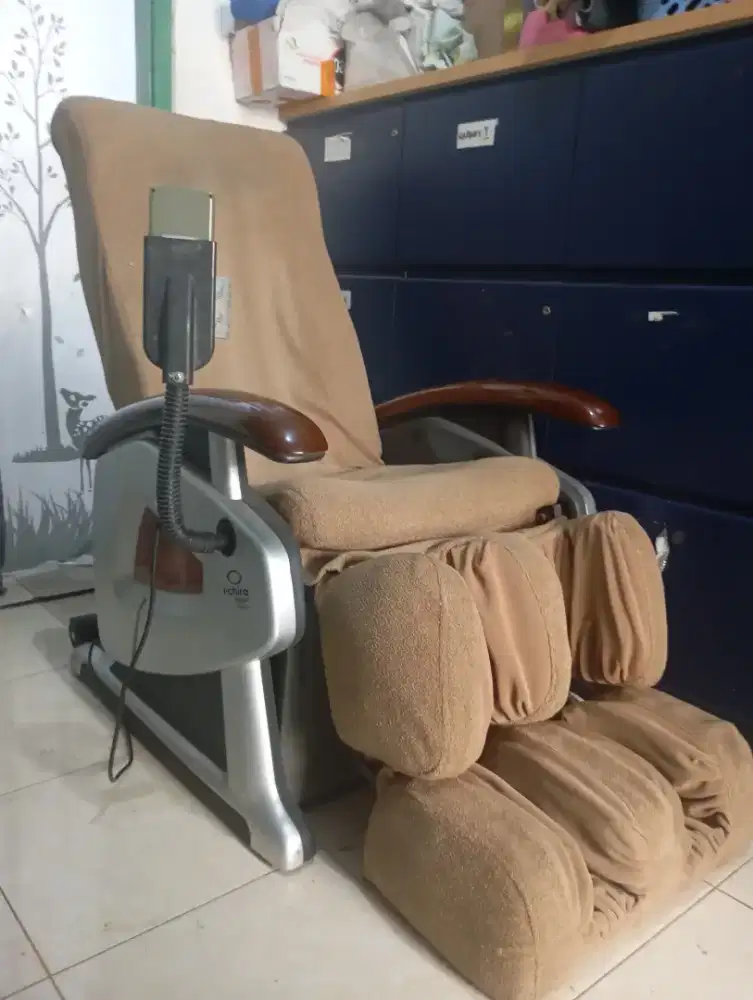 Kursi pijat Advance Normal