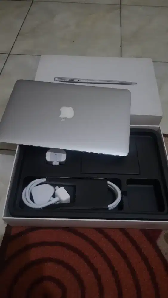 Macbook Air Mid 2012 - Fullset Lengkap