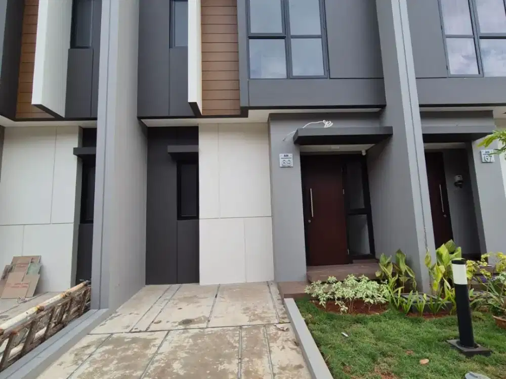 DIJUAL/DISEWAKAN Rumah baru Summarecon Crown Gading Regia Residence